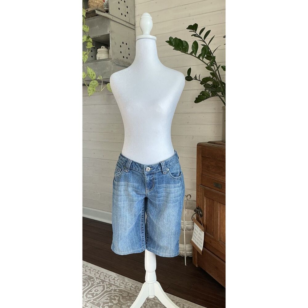 Y2K So Bermuda Jean Shorts Juniors sz 9